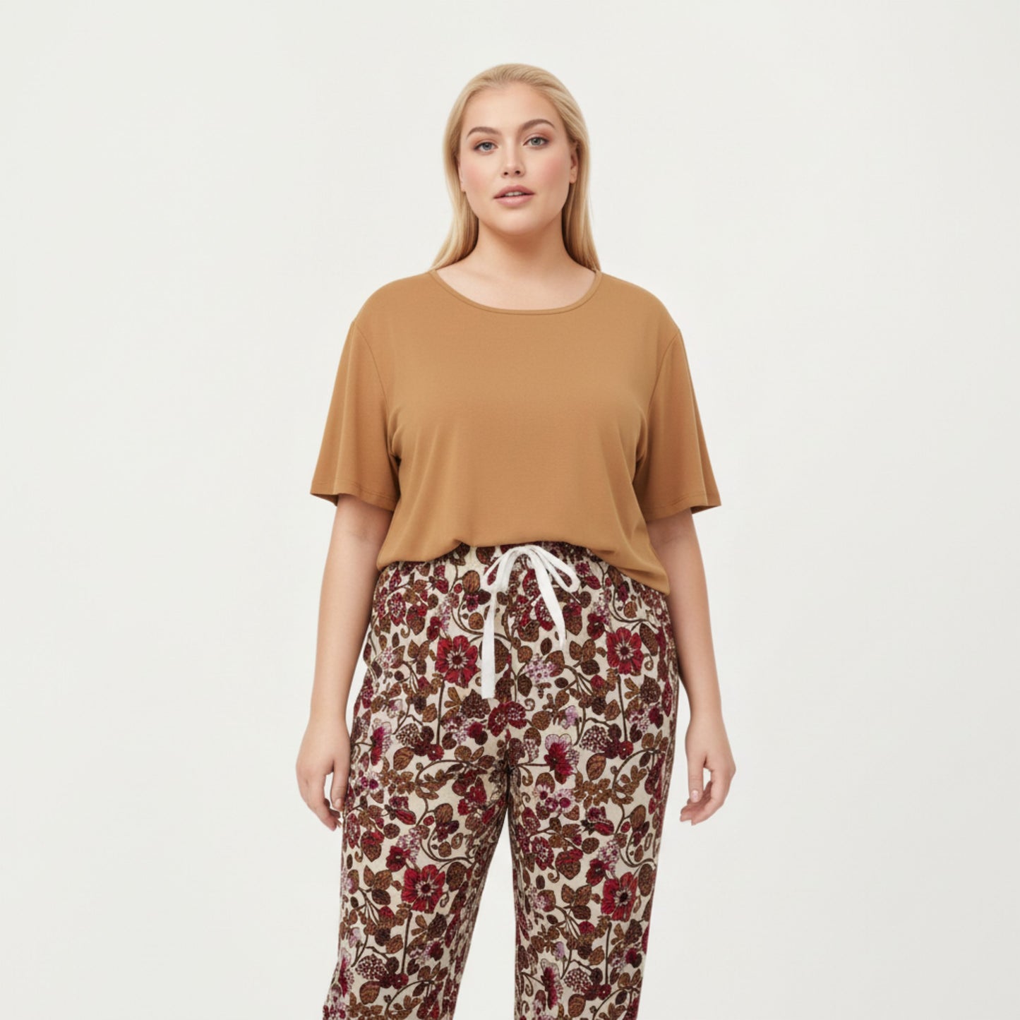 2-Piece Set Short Sleeve Knit Top and Printed Wide-Leg Pajama Pants with Soft Stretch Fabric