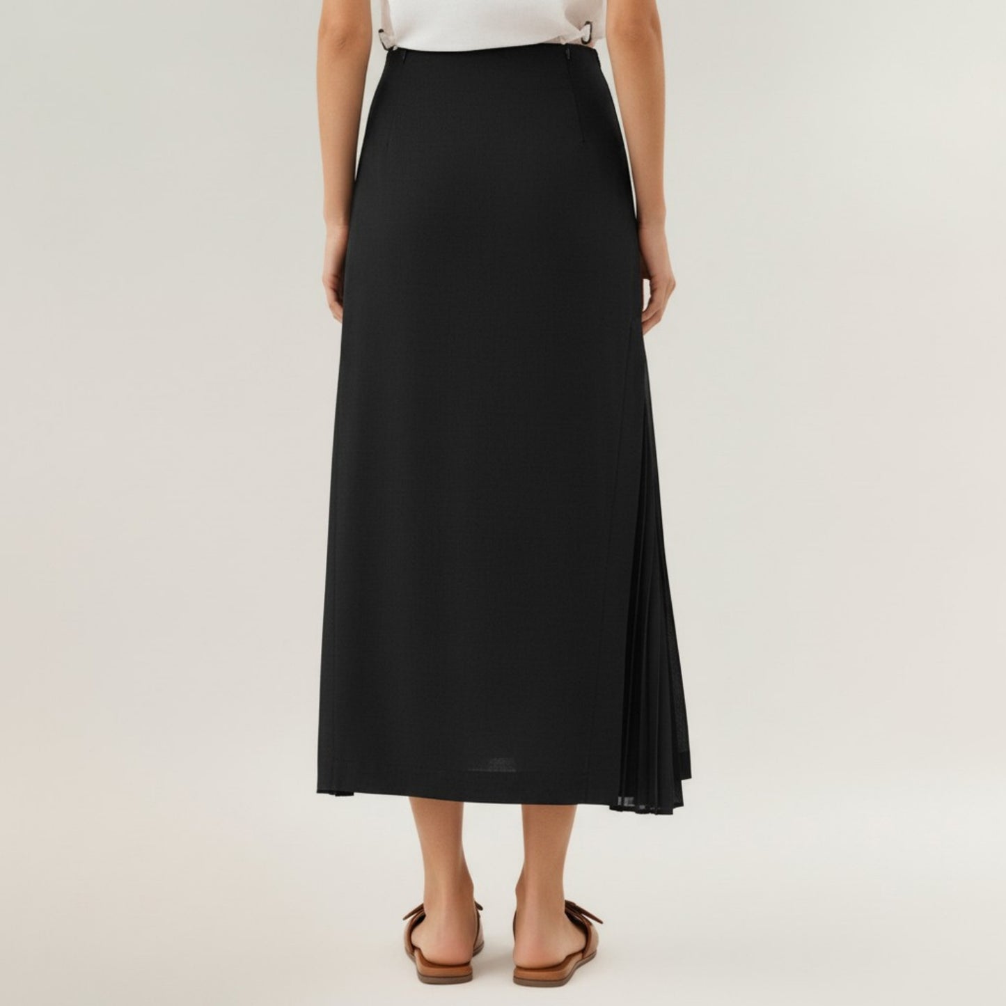 Maxi Skirt with Sleek Straight Silhouette and Soft Pleated Side Panel Detail for Elegant Flowing Movement