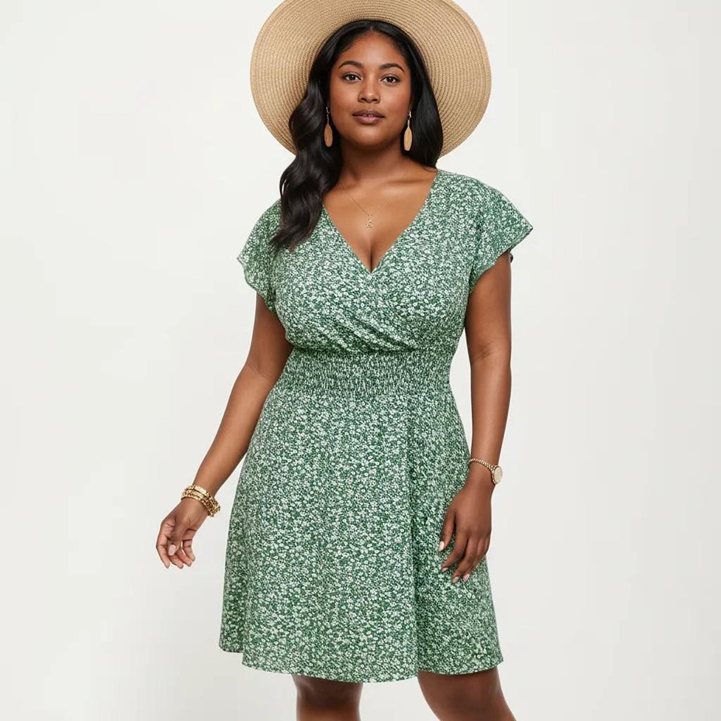 Plus Size Short Sleeve V Neck Dress with Smocked Waist Floral Print Flowy A Line Silhouette