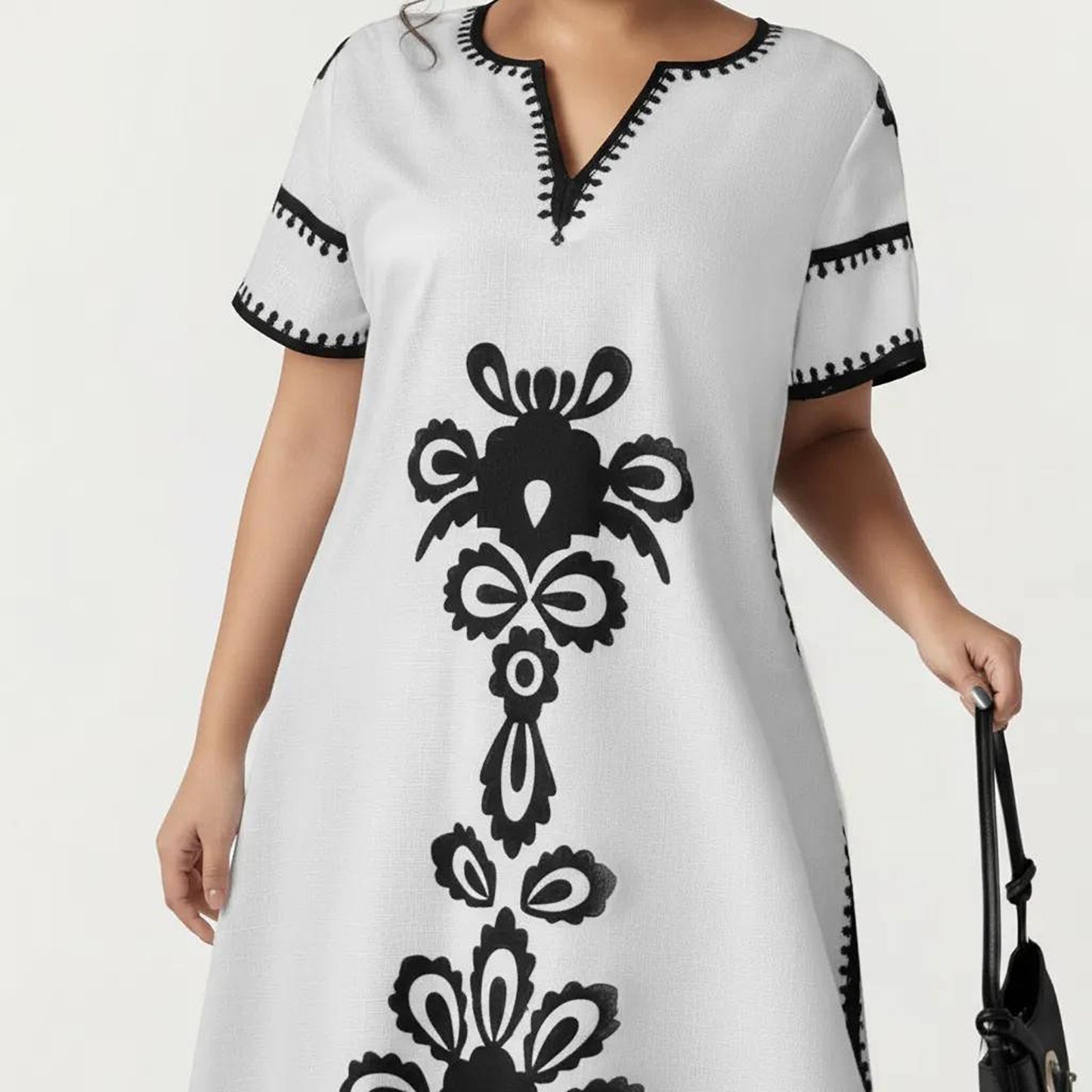 Plus Size Short Sleeve Maxi Dress with V Neck Contrast Embroidery Detail A Line Silhouette