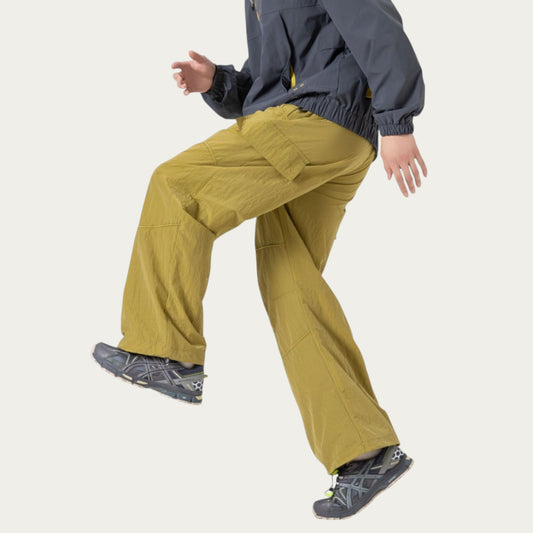 Men's Lightweight Cargo Pants with Drawstring Waist and Utility Pockets