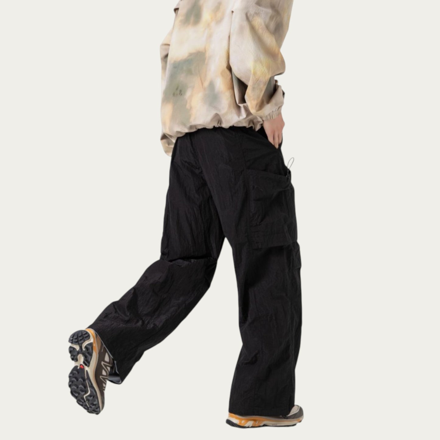 Men's Oversized Cargo Pants with Adjustable Drawstring Hem and Multi-Pocket Design