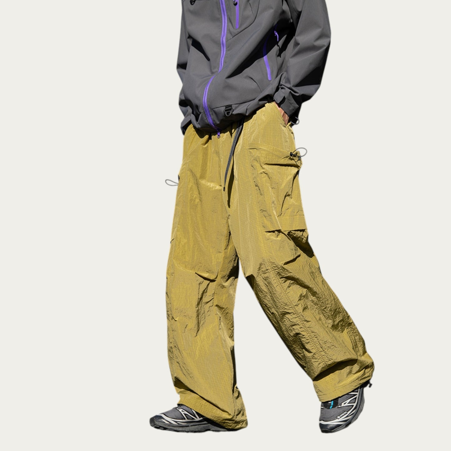 Men's Oversized Cargo Pants with Adjustable Drawstring Hem and Multi-Pocket Design
