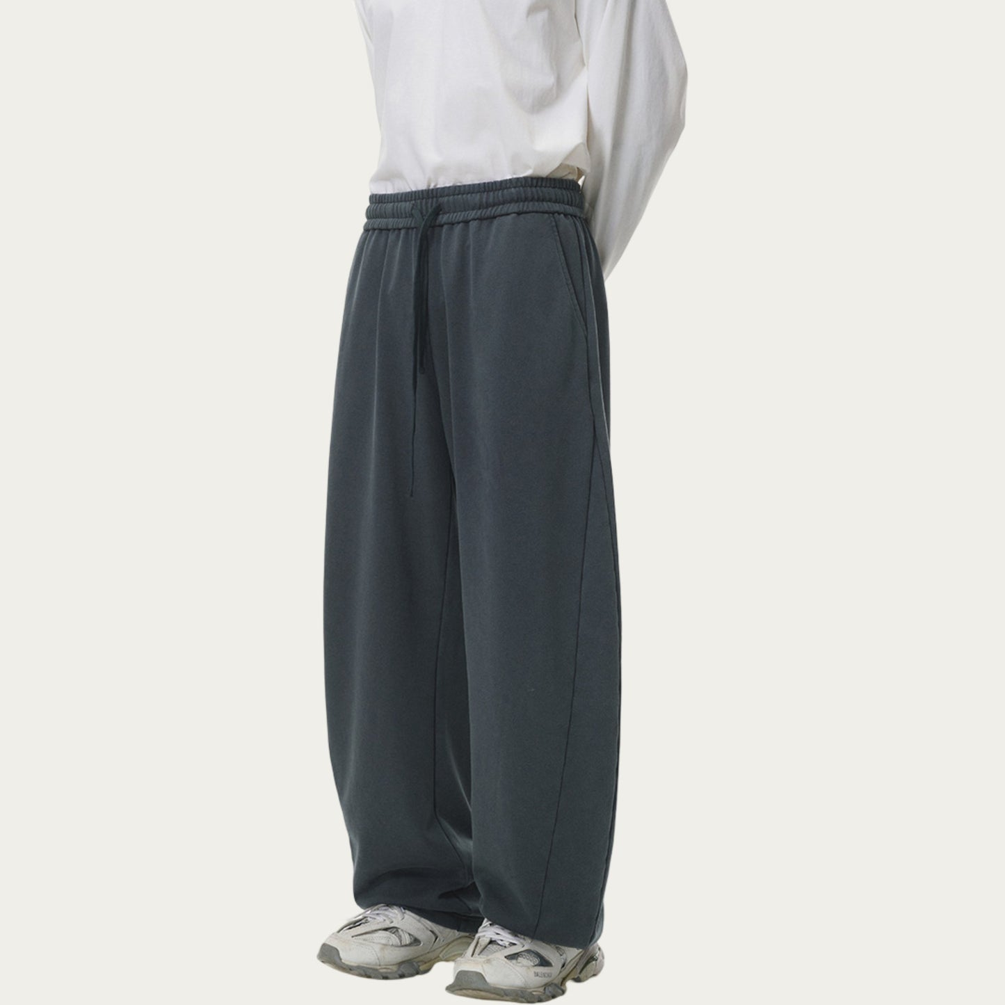 Men's Relaxed Fit Sweatpants with Elastic Waistband and Adjustable Drawstring