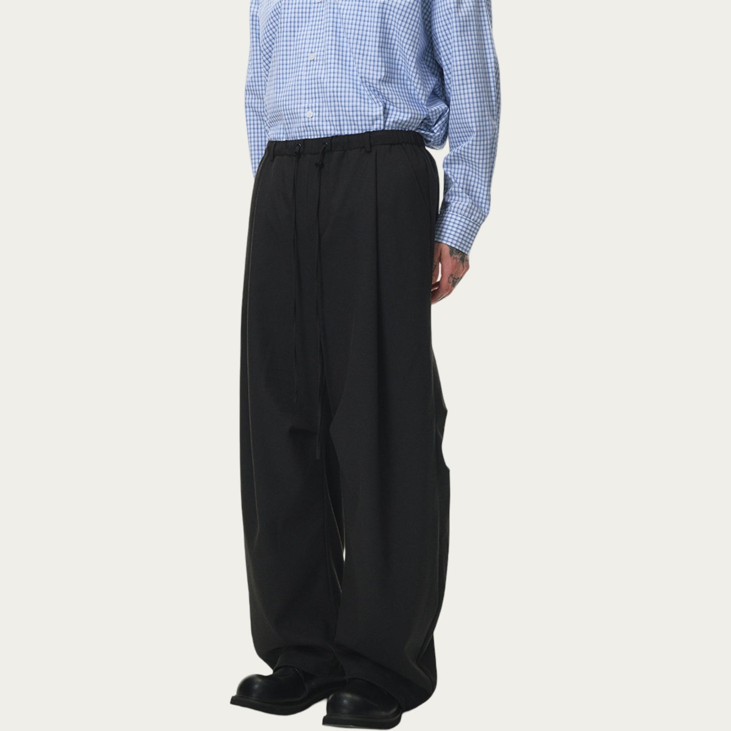 Men's Relaxed Fit Drawstring Pants with Elastic Waist and Straight Leg