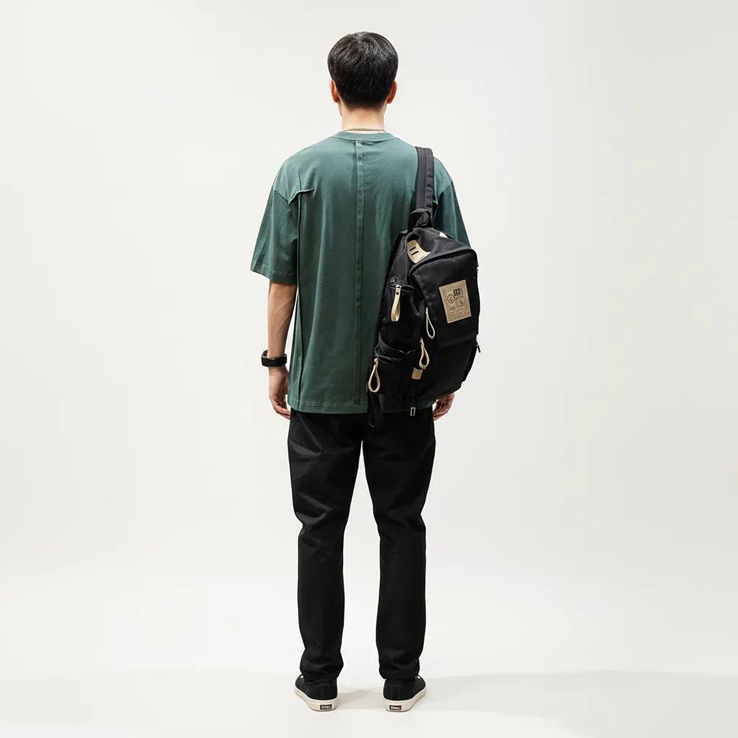 Men's Short Sleeve Crew Neck Essential T-Shirt with Relaxed Fit