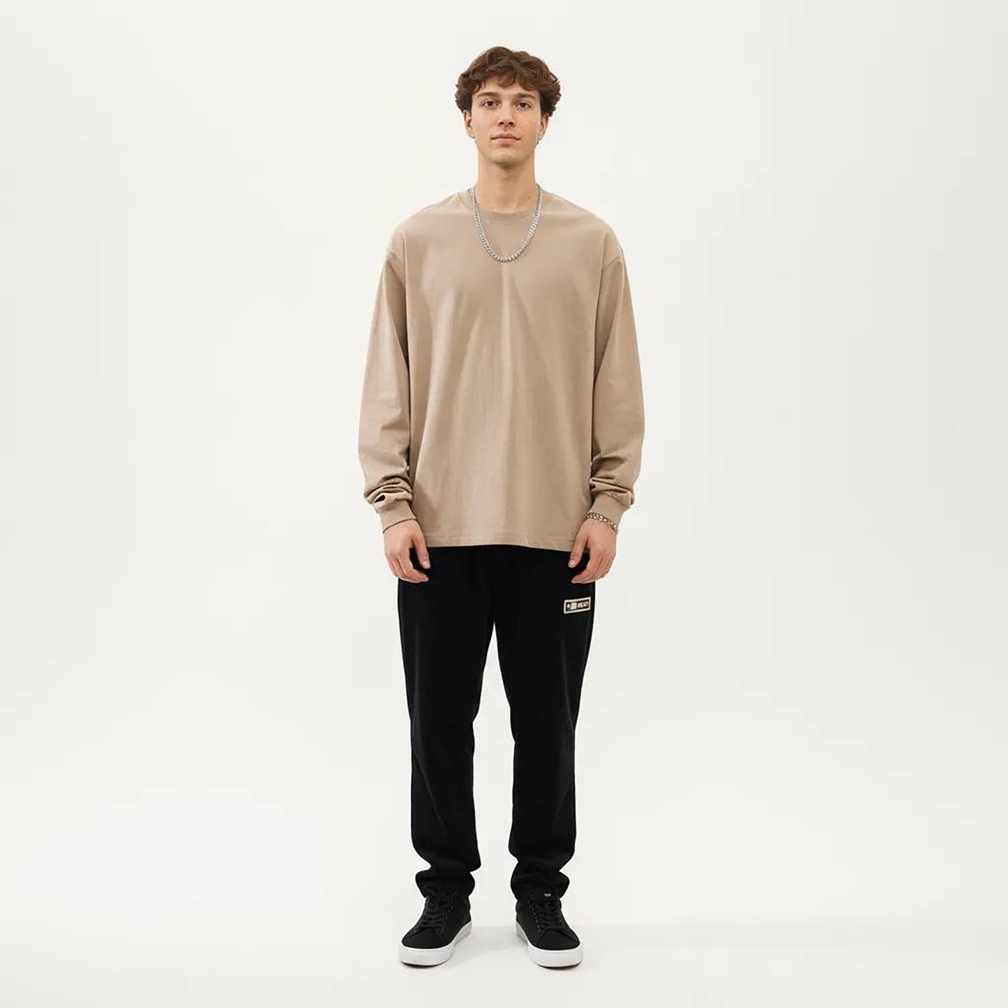 Men's Long Sleeve Crew Neck Pullover Top with Relaxed Fit and Soft Knit Feel