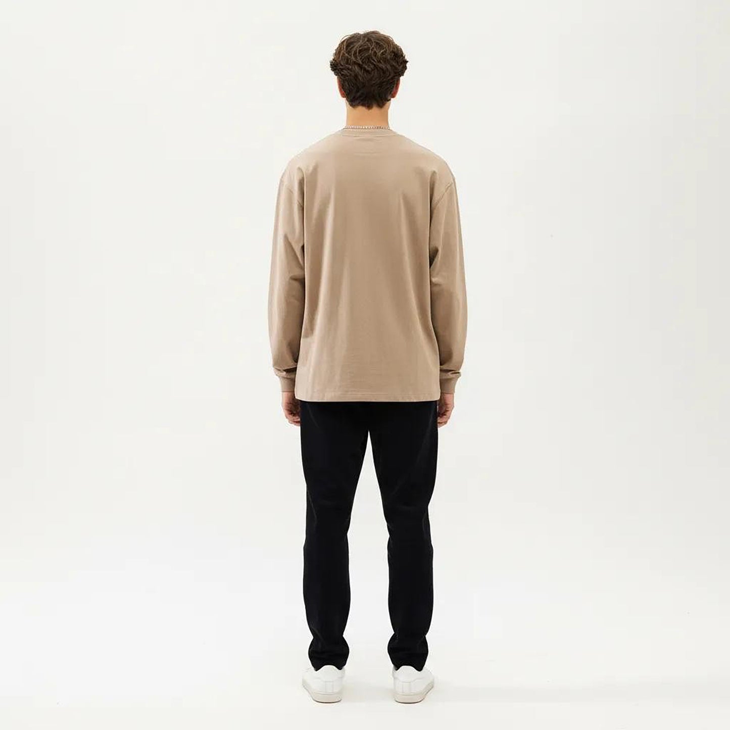 Men's Long Sleeve Crew Neck Pullover Top with Relaxed Fit and Soft Knit Feel