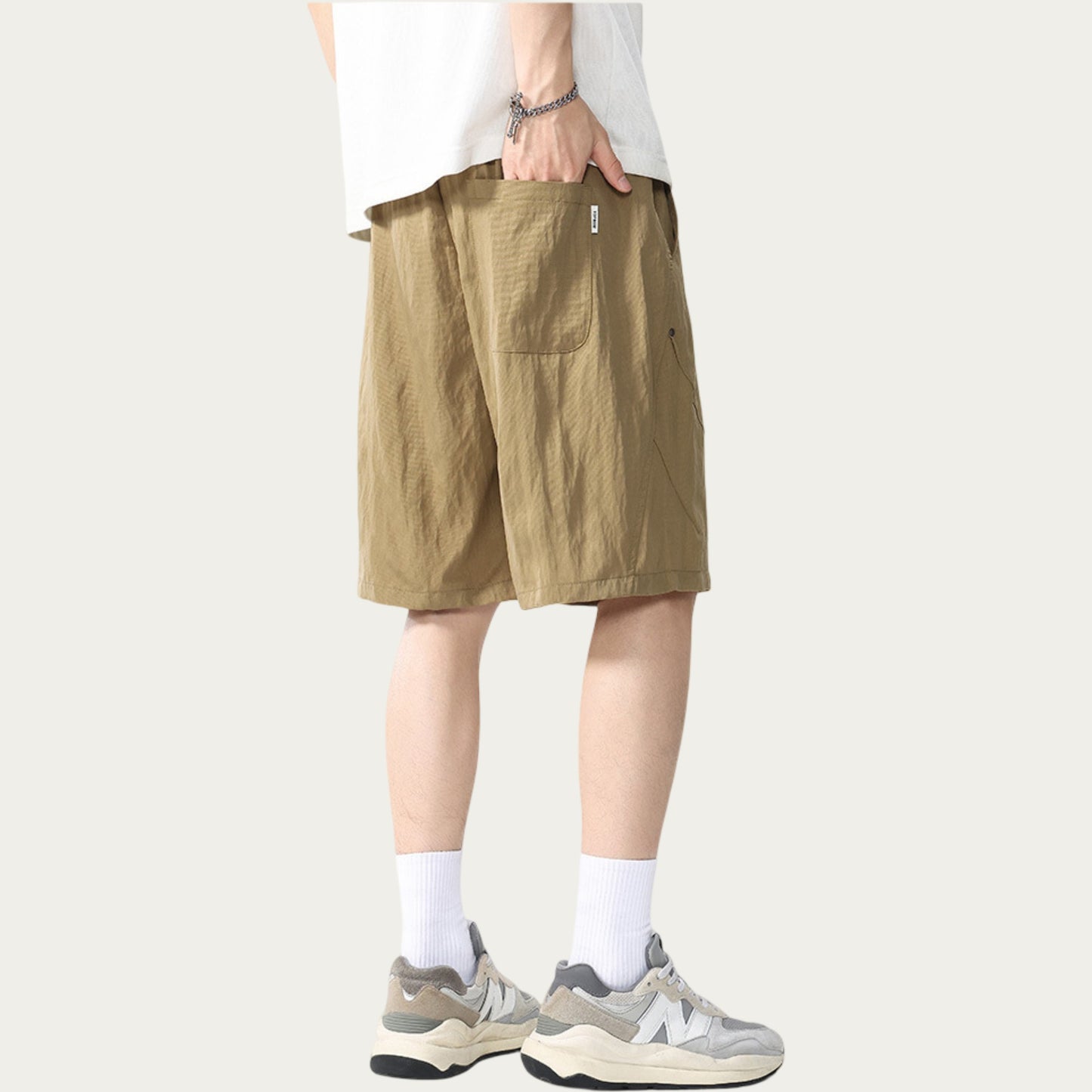 Men's Drawstring Waist Relaxed Fit Casual Shorts with Lightweight Woven Feel