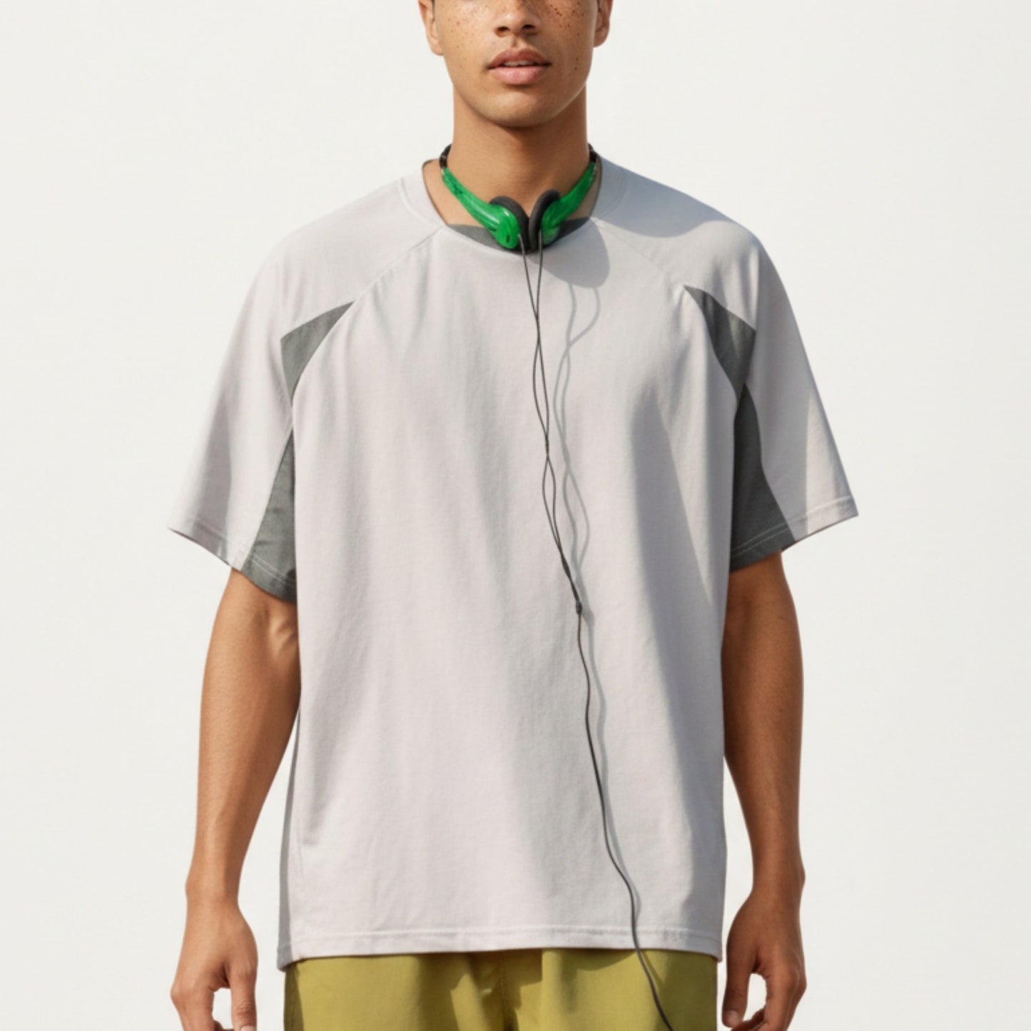Men's Short Sleeve Athletic T-Shirt with Colorblock Panel Design Breathable Fabric and Relaxed Fit