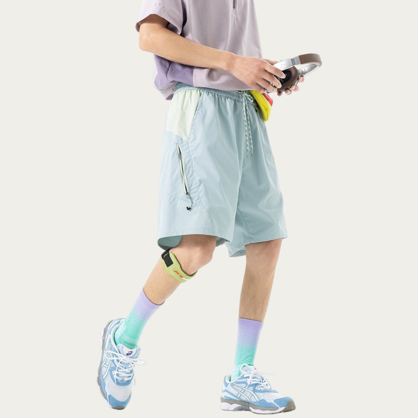 Men's Colorblock Athletic Shorts with Elastic Drawstring Waist Zipper Pocket Detail
