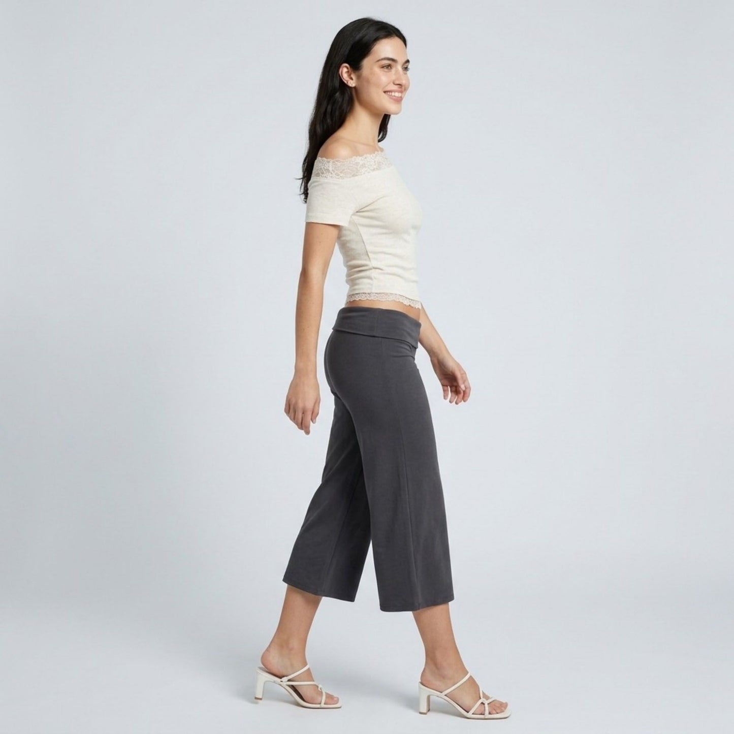 Foldover Waistband Cropped Wide-Leg Trousers Eye-Catching