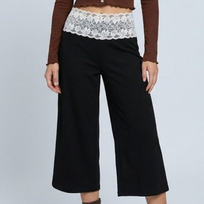 Lace Contrast Waistband Cropped Wide-Leg Trousers