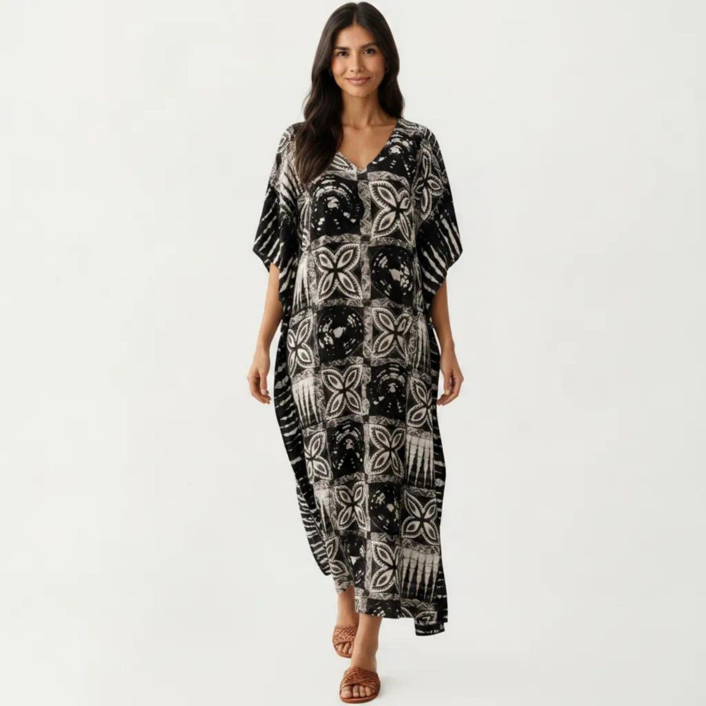 Geometric Print Maxi Caftan Dress with V-Neckline Relaxed Fit and Draped Silhouette