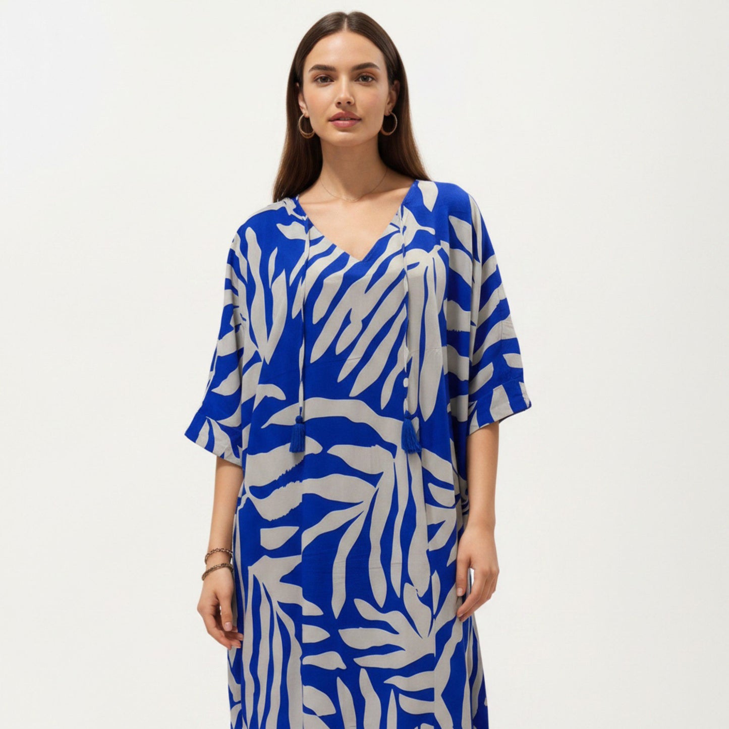 Tropical Leaf Print Kaftan Maxi Dress with V-Neckline and Flowy Oversized Silhouette