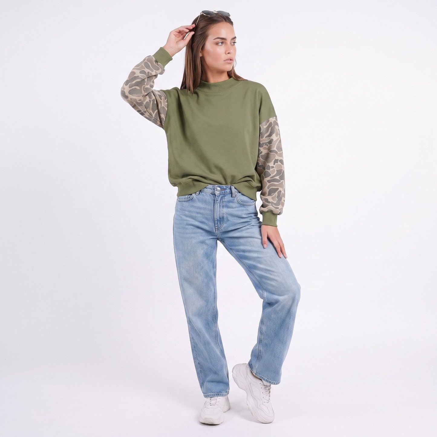 Camo Sleeve Mock Neck Long Sleeve Pullover Sweatshirt
