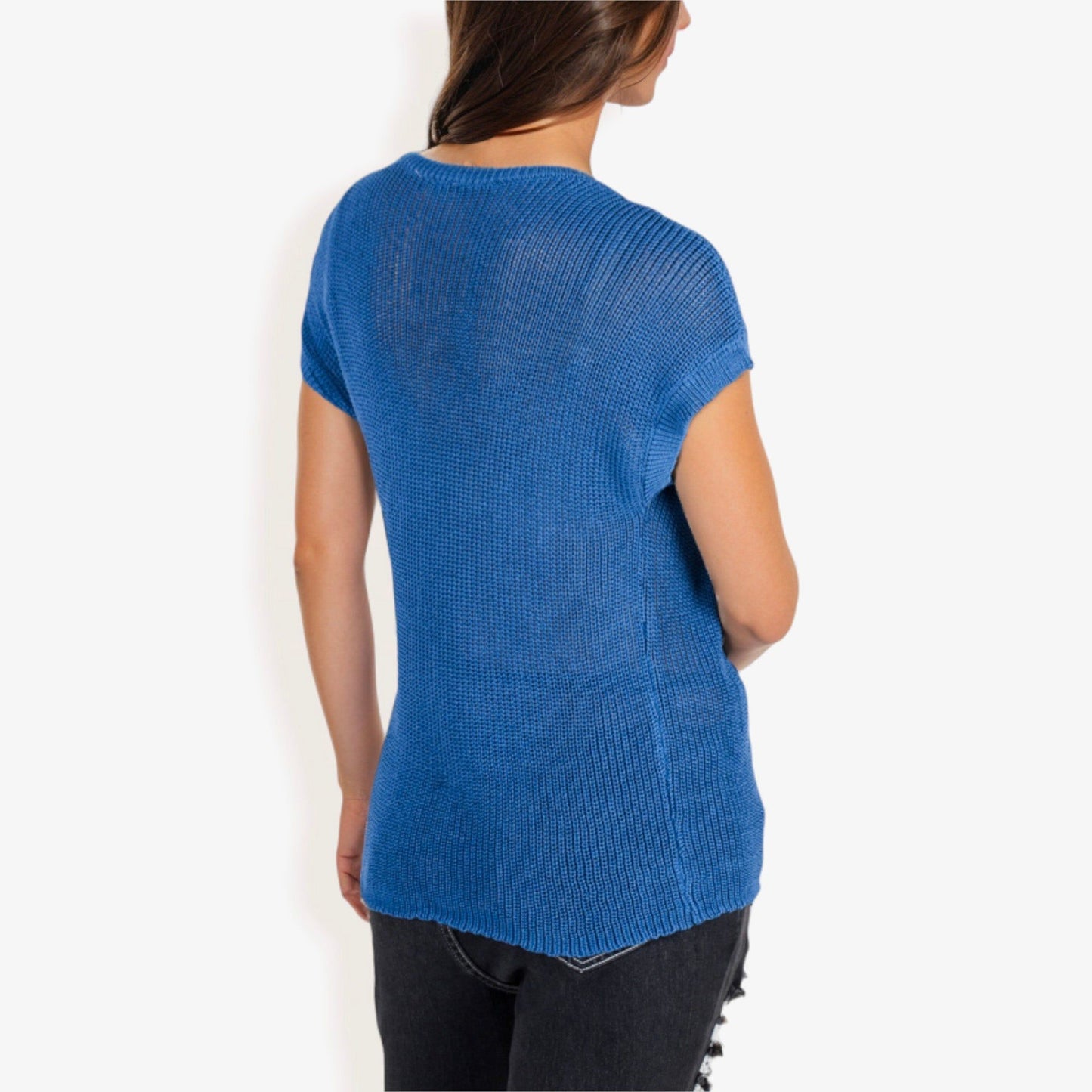 Sleeveless Knit Top with Ribbed Texture Front Patch Pocket