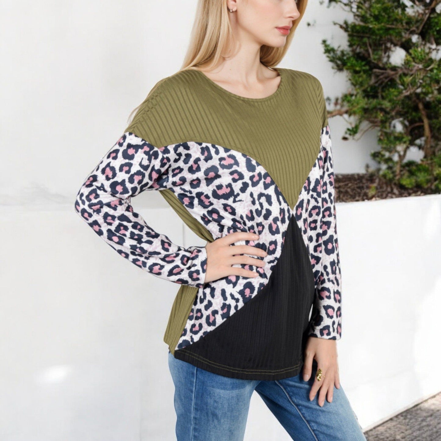 Long Sleeve Ribbed Knit Leopard Print Top with V-Cut
