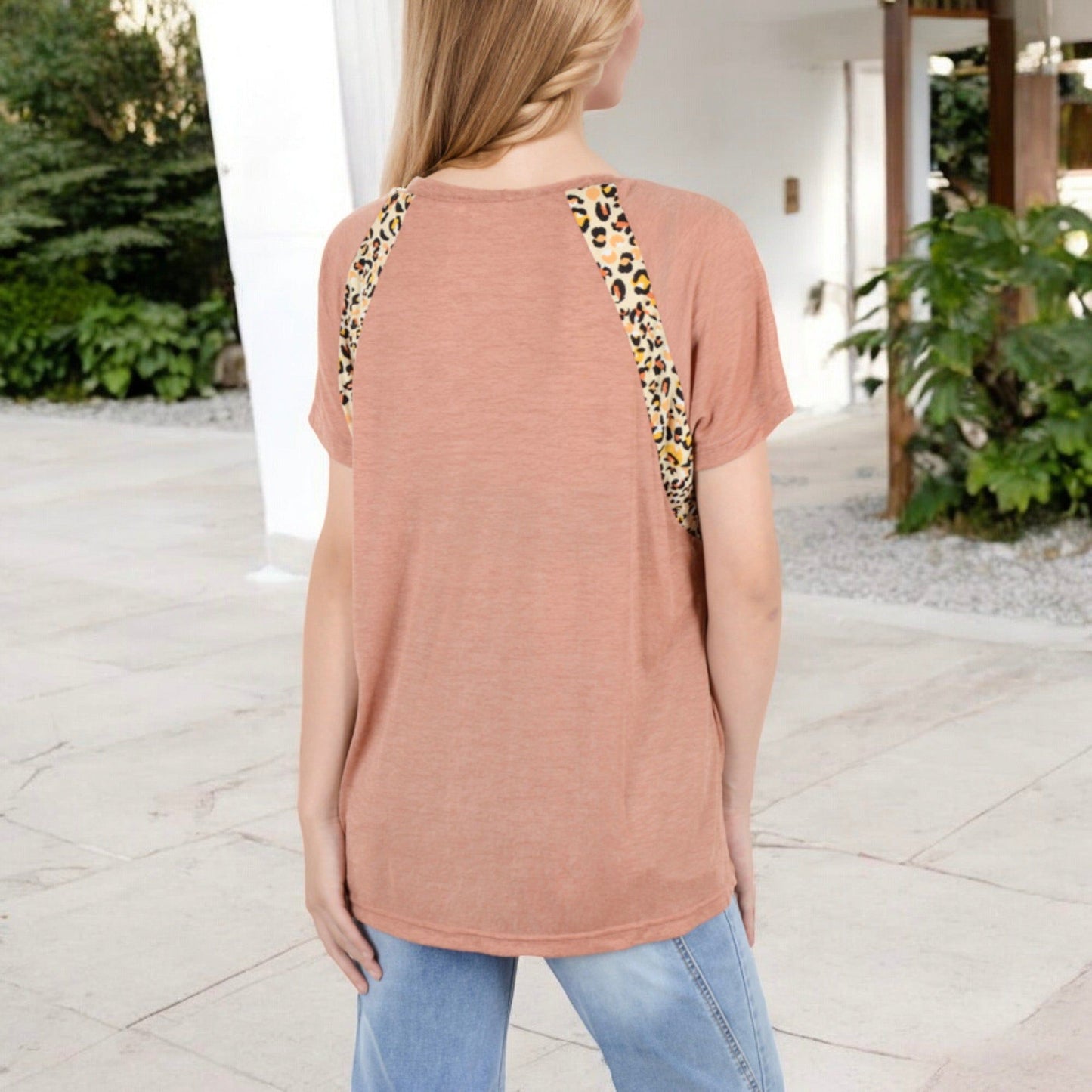 Short Sleeve Leopard Print T-Shirt with Raglan Sleeves