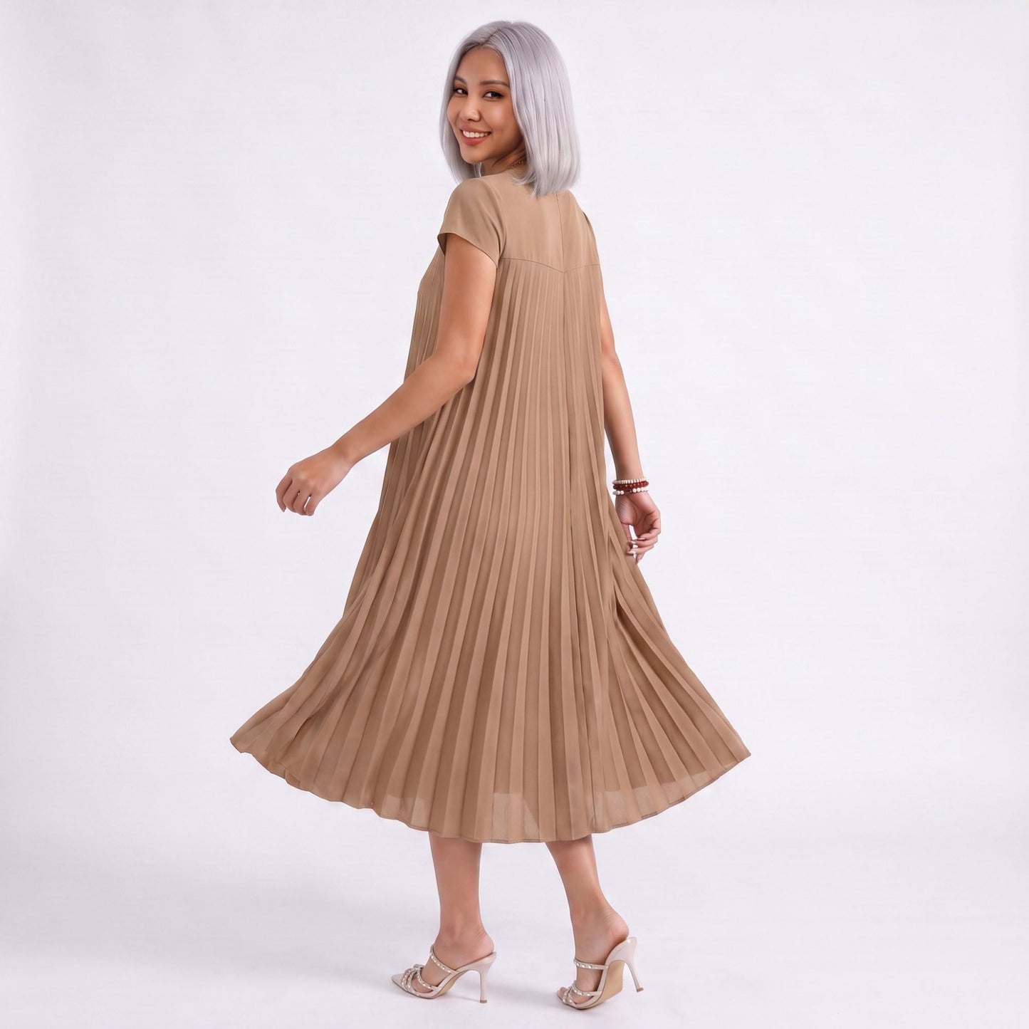 Crew Neck Short Sleeve Accordion Pleated Midi Dress