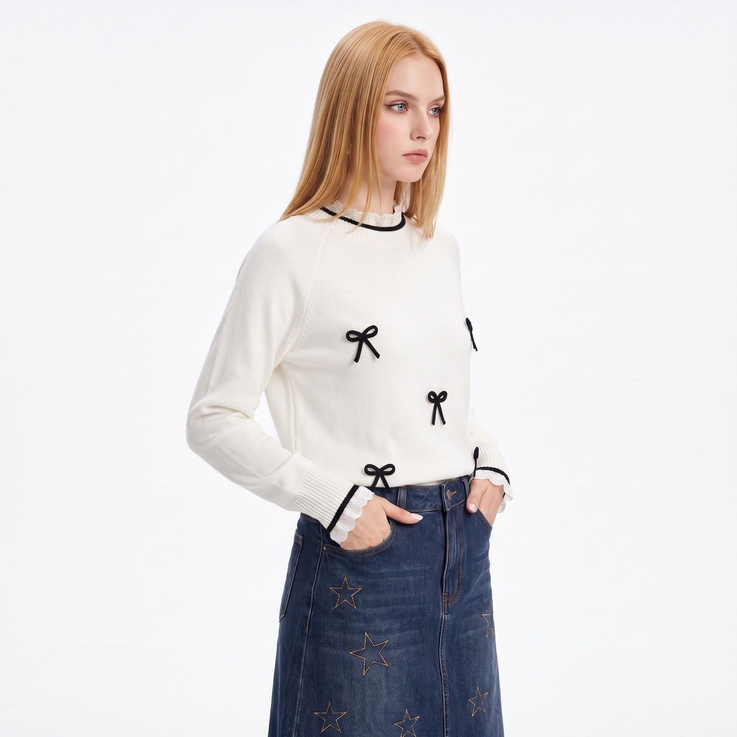 Bow Applique Crewneck Long Sleeve Sweater with Lace Trim