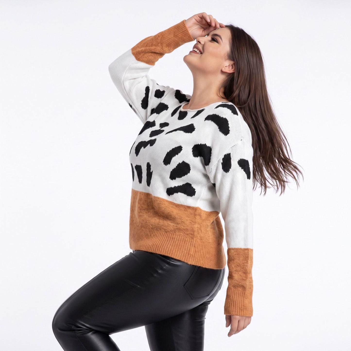 Plus Size Animal Print Colorblock Boat Neck Sweater