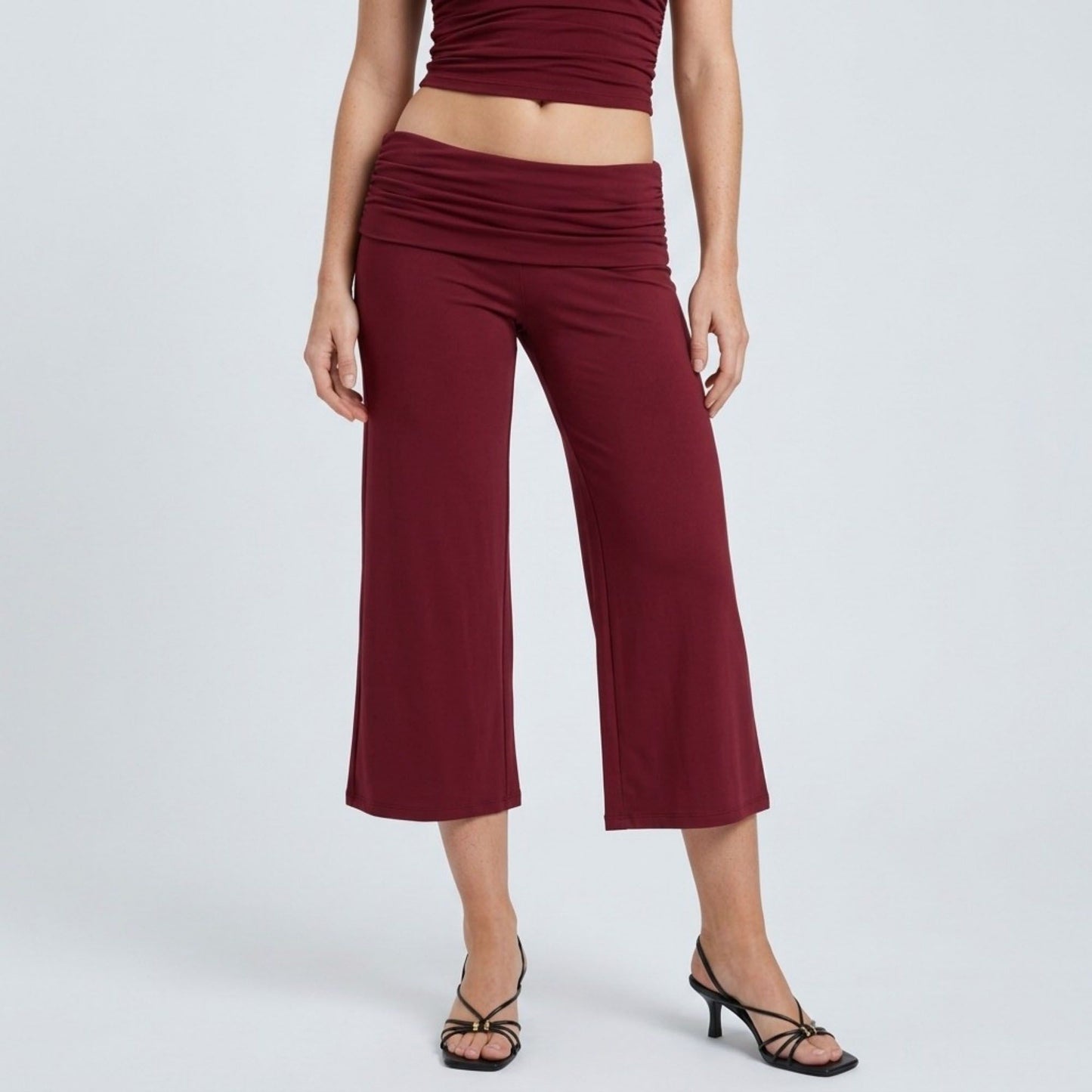 Foldover Waistband Cropped Wide-Leg Trousers Eye-Catching