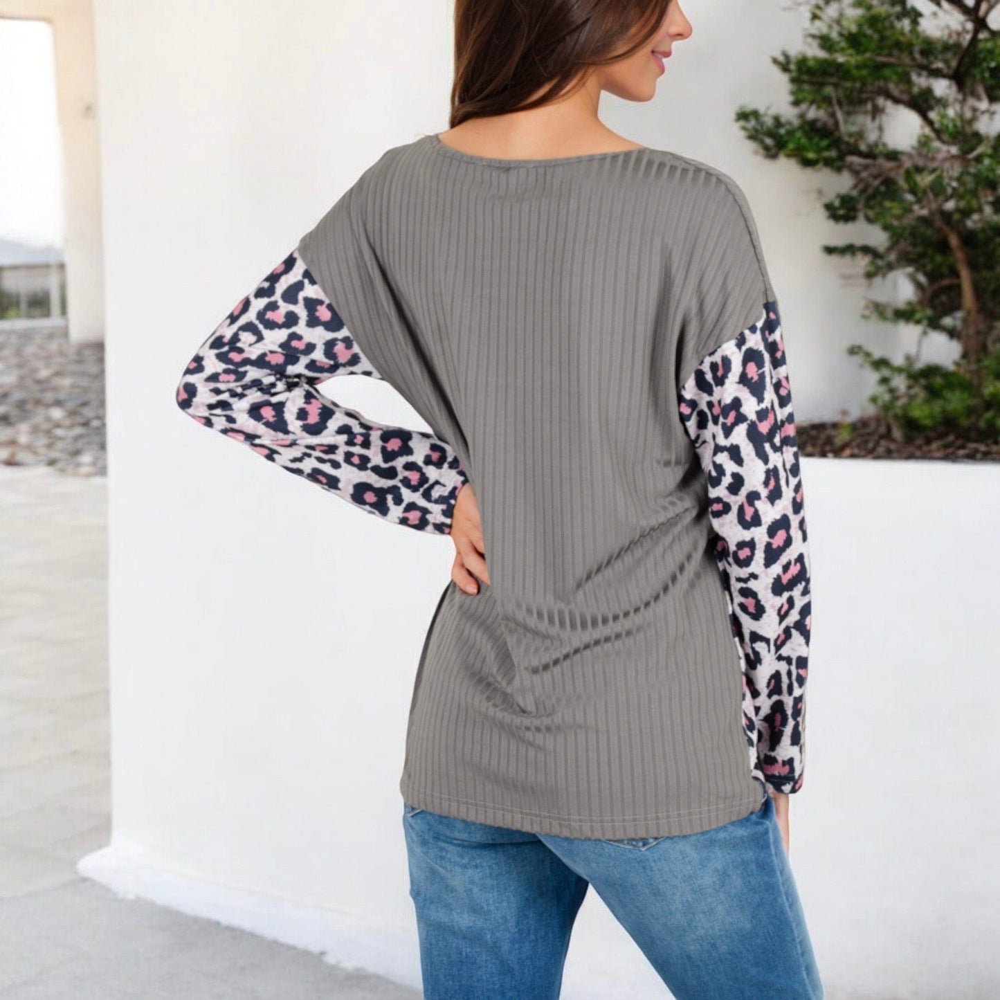 Long Sleeve Ribbed Knit Leopard Print Top with V-Cut