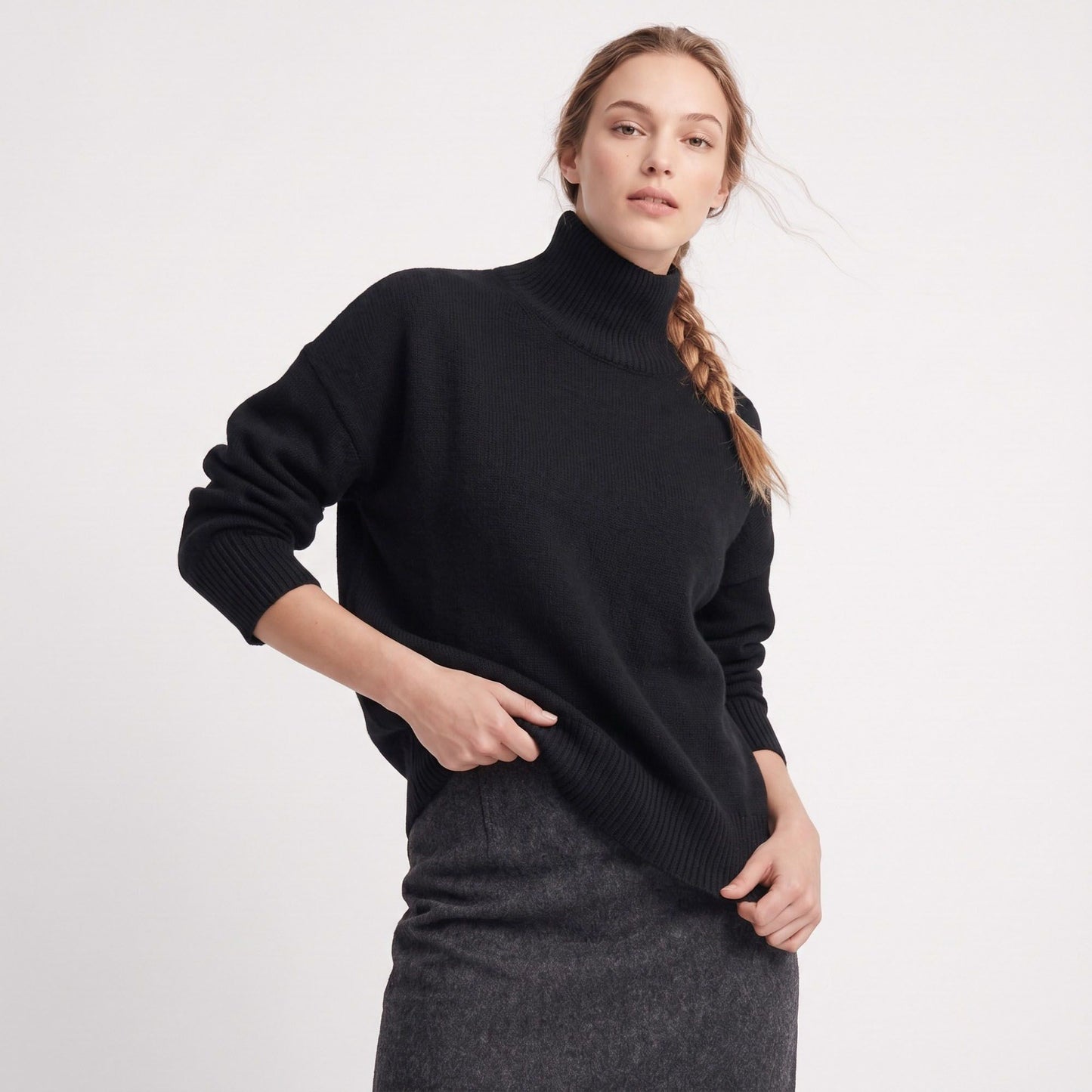 Relaxed Fit Crew Neck Pullover Sweater