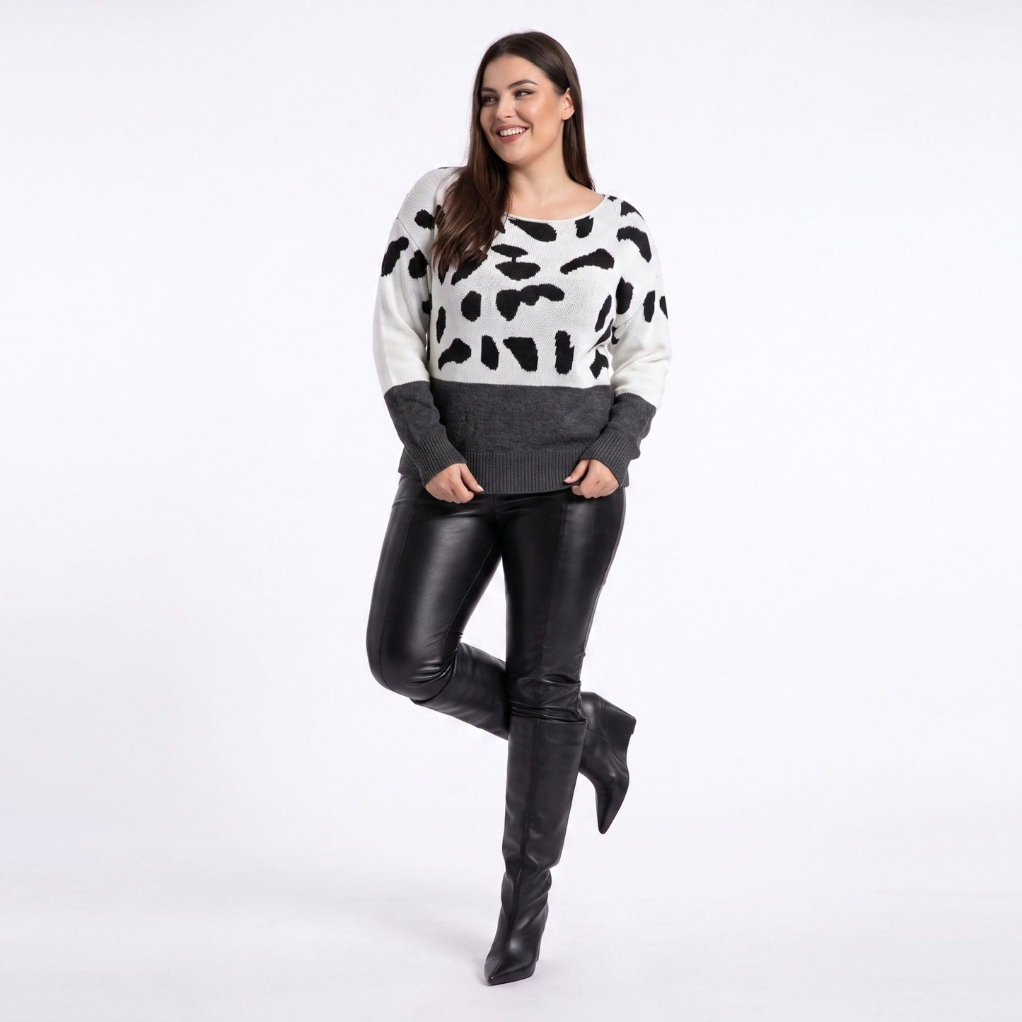 Plus Size Animal Print Colorblock Boat Neck Sweater