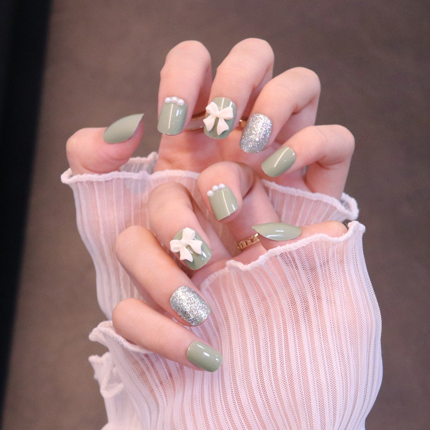 Short Square Oval Pastel Green Press On Nails with Bow