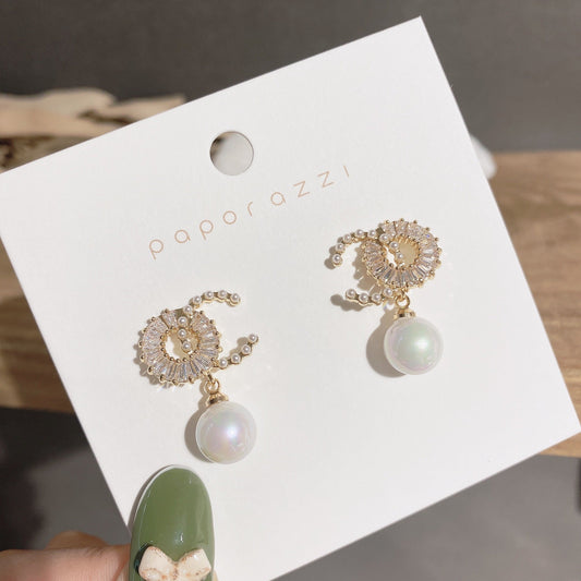 Pearl and Circle Design Earrings