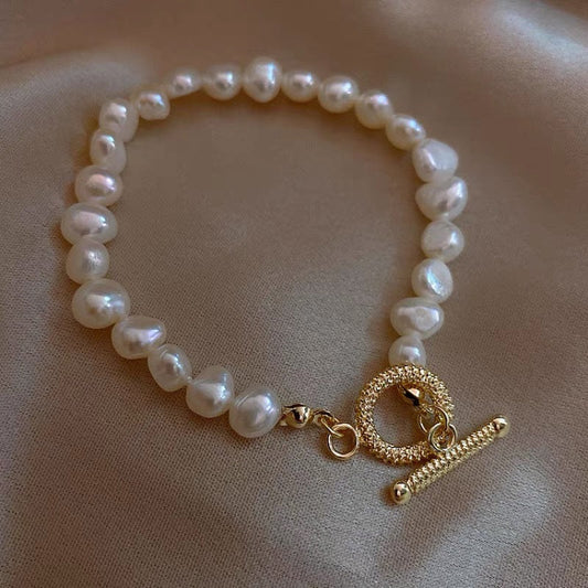 Pearl Beaded Bracelet with Gold Clasp