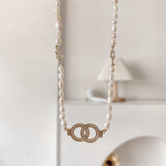 Interlocked Circles Pearl Beaded Necklace