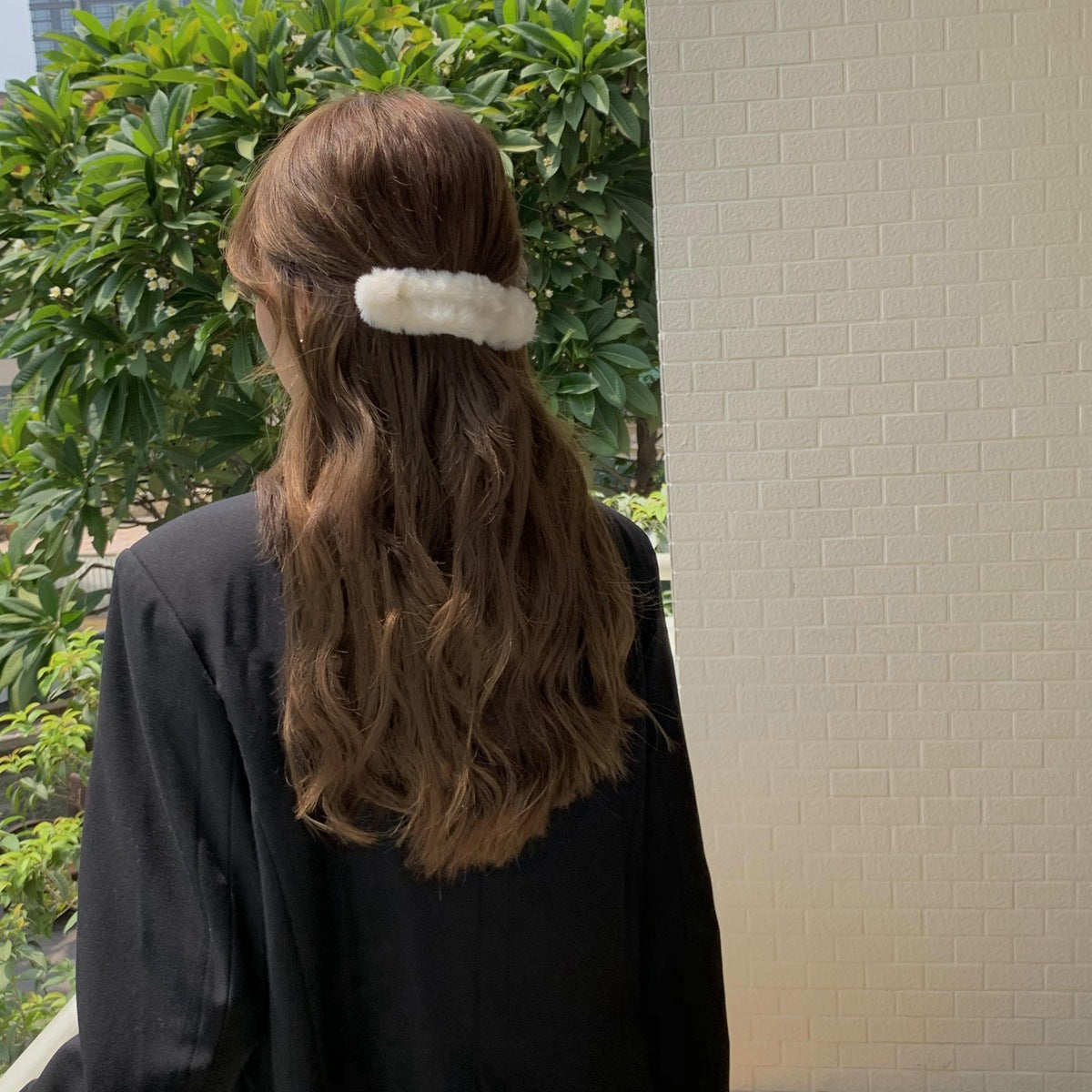 Soft and Fluffy Wavy Hair Clip