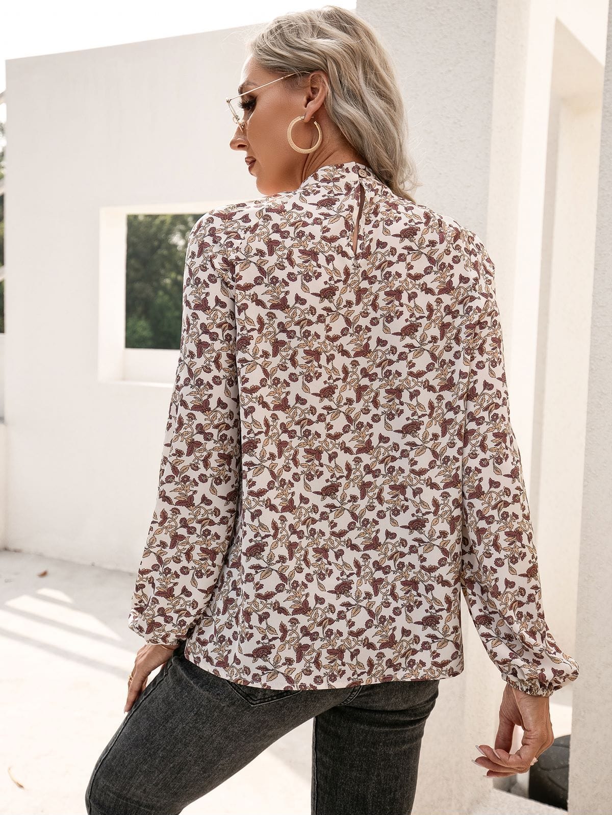 Choker Neck Floral Vintage Blouse