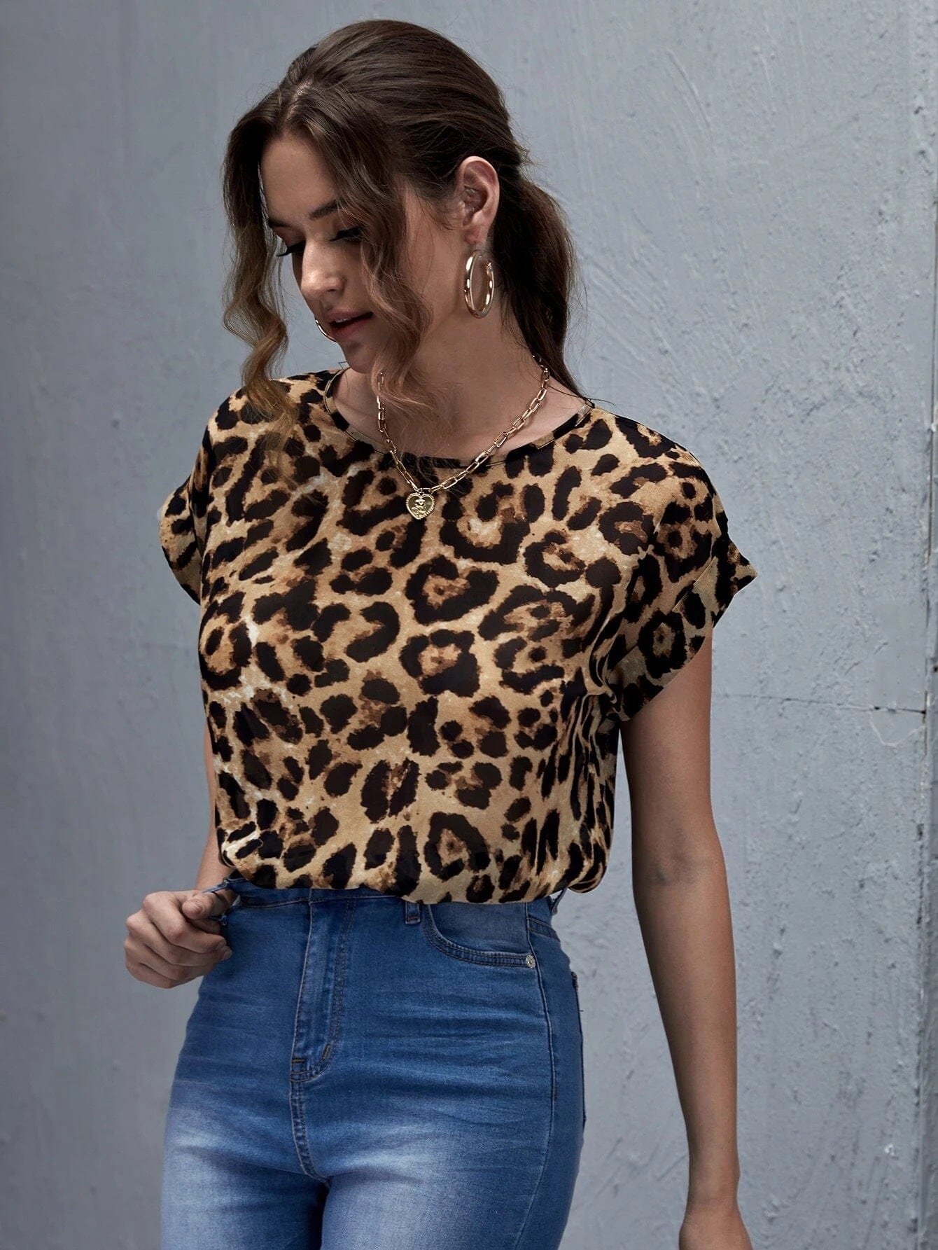 Round Neck Rolled Sleeve Tee