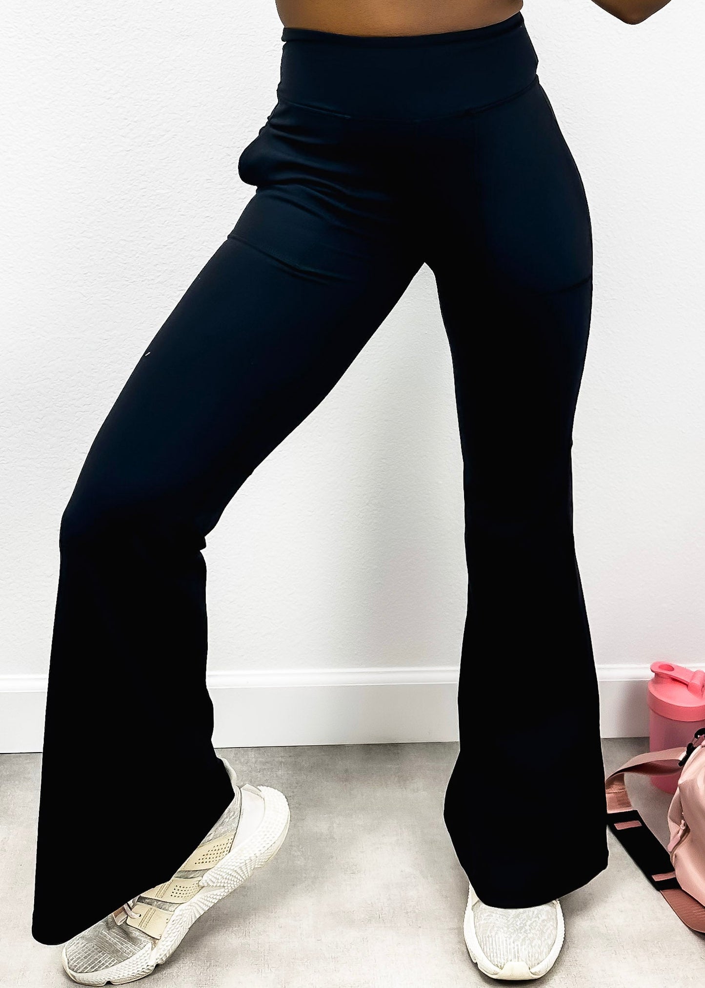 Hip Sculpting High Rise Flared Yoga Pants with Pockets