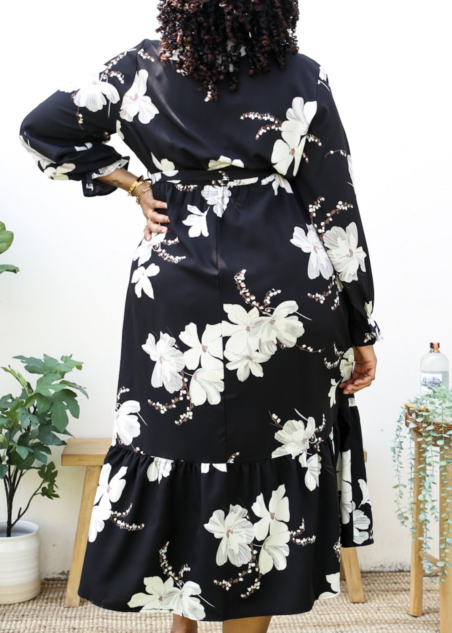 Plus Size White Tulip Print Flowy Black Maxi Dress