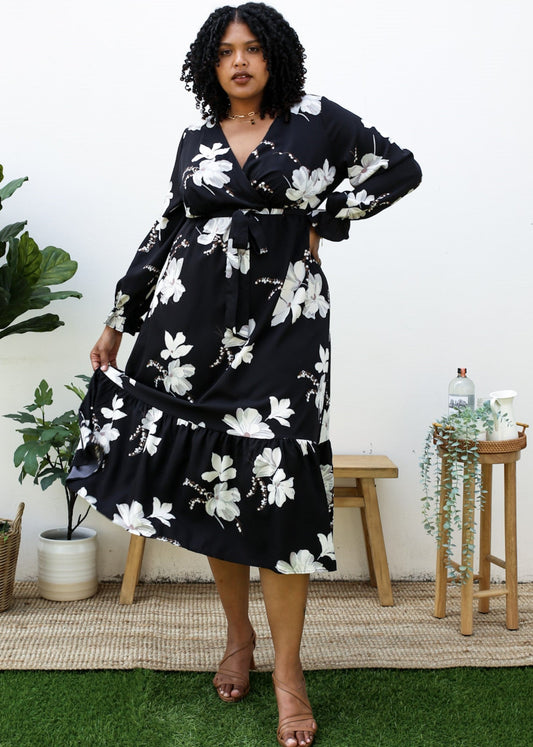 Plus Size White Tulip Print Flowy Black Maxi Dress