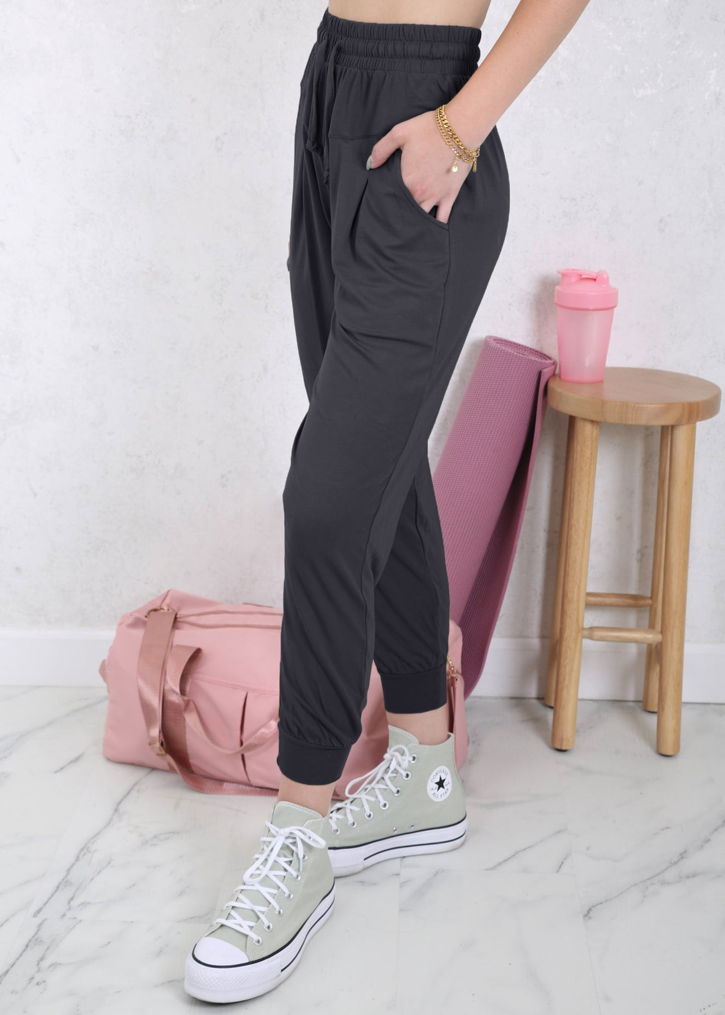 Drawstring Waist Pleated Detail Jogger