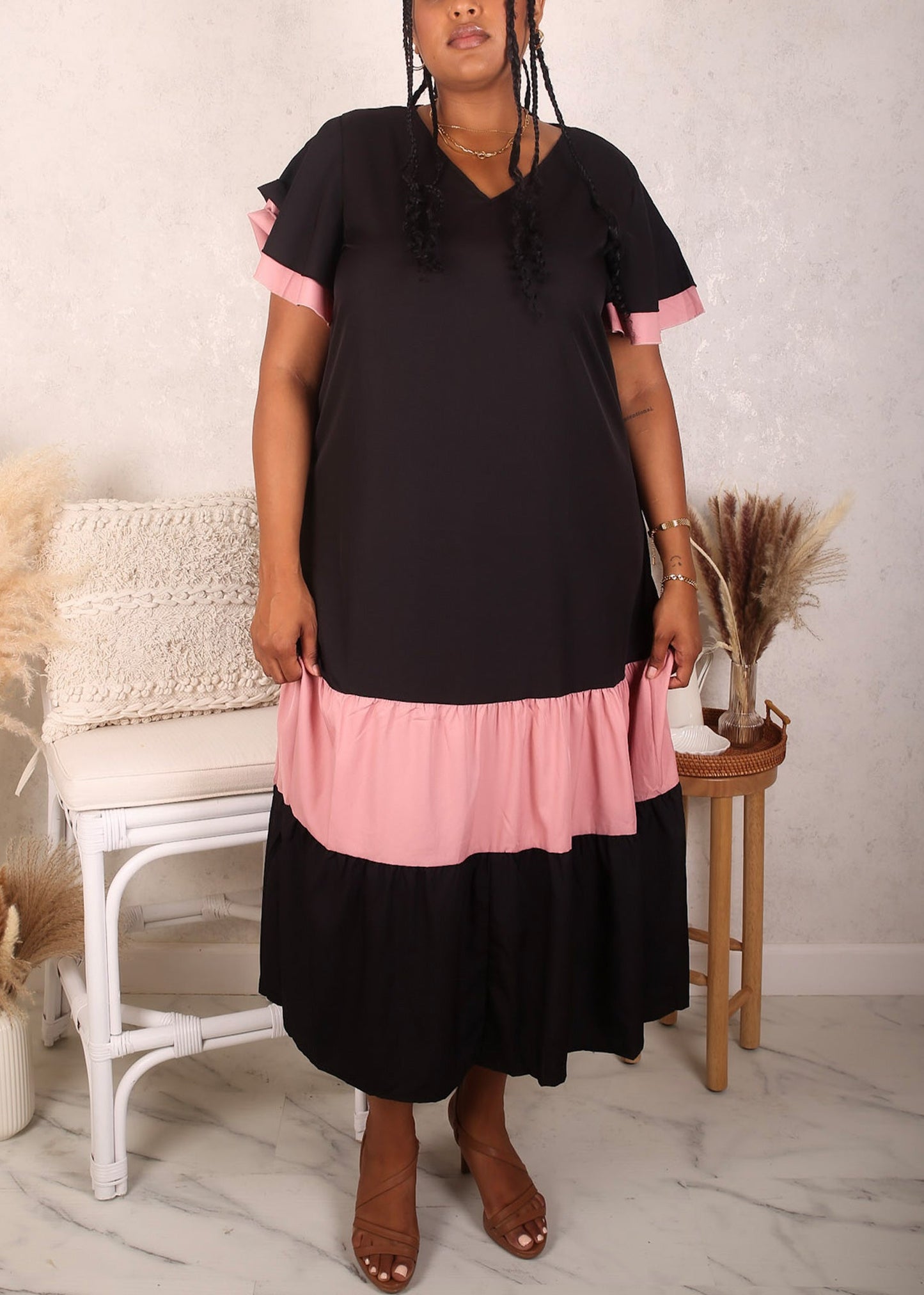 Plus Size Two Tone Tiered Sleeve Dress, Black