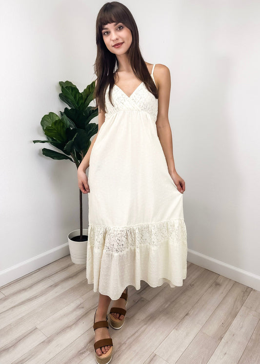 Sweetheart Neckline Lace Maxi Dress